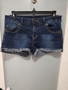 Dark Wash Embroidered Pocket Denim‎ Shorts – Size 11/12 – Low Rise Cutoff